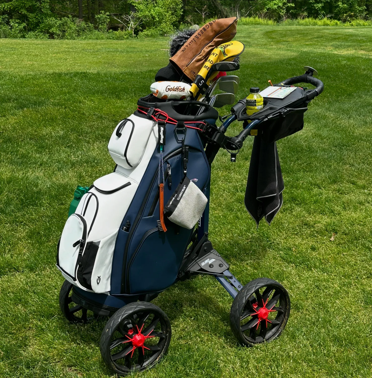 BAG BOY Quad Pro čtyřkolový golfový vozík