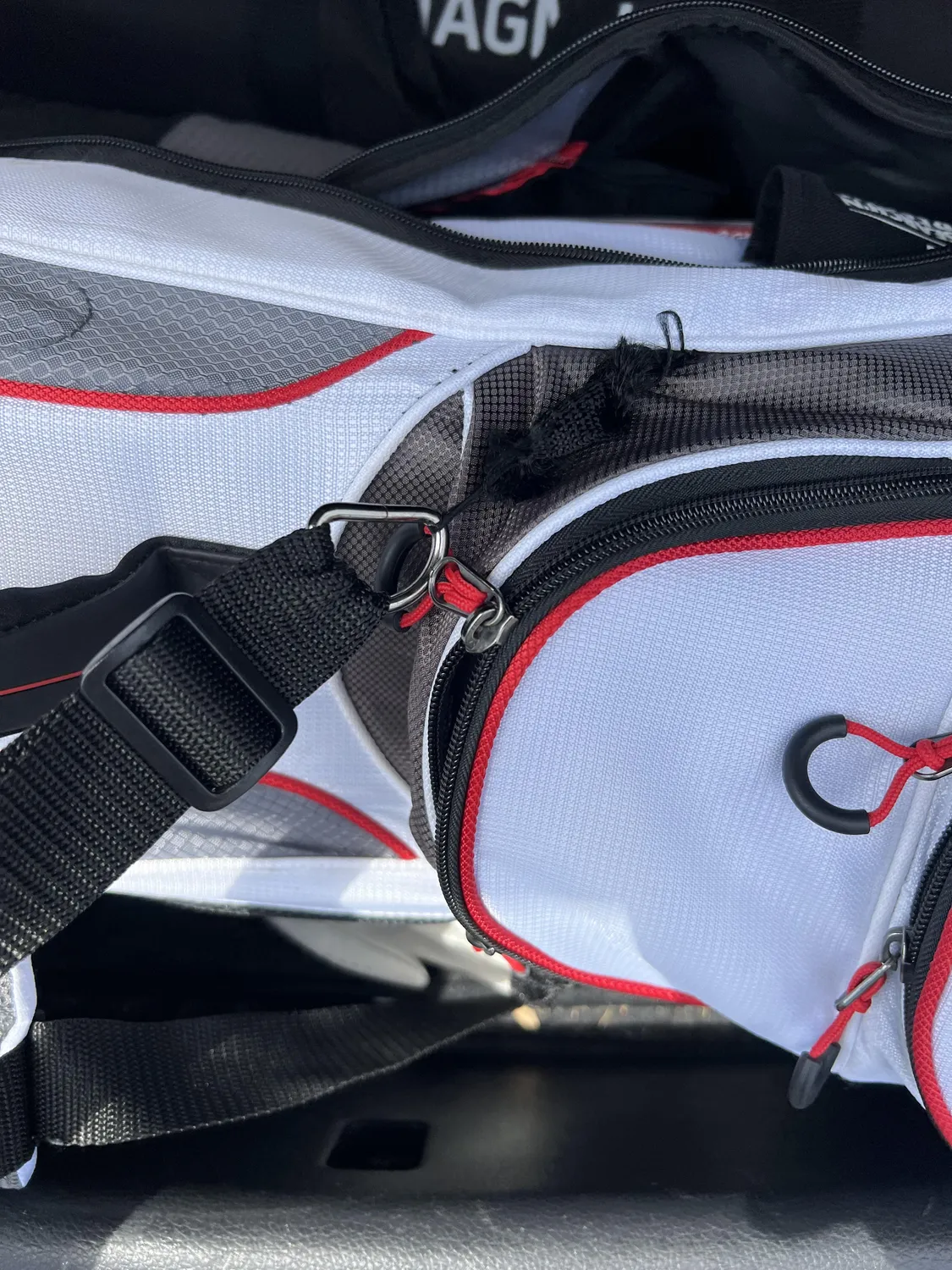 Bag Boy Chiller Pro Hybrid golfový bag s chlazením