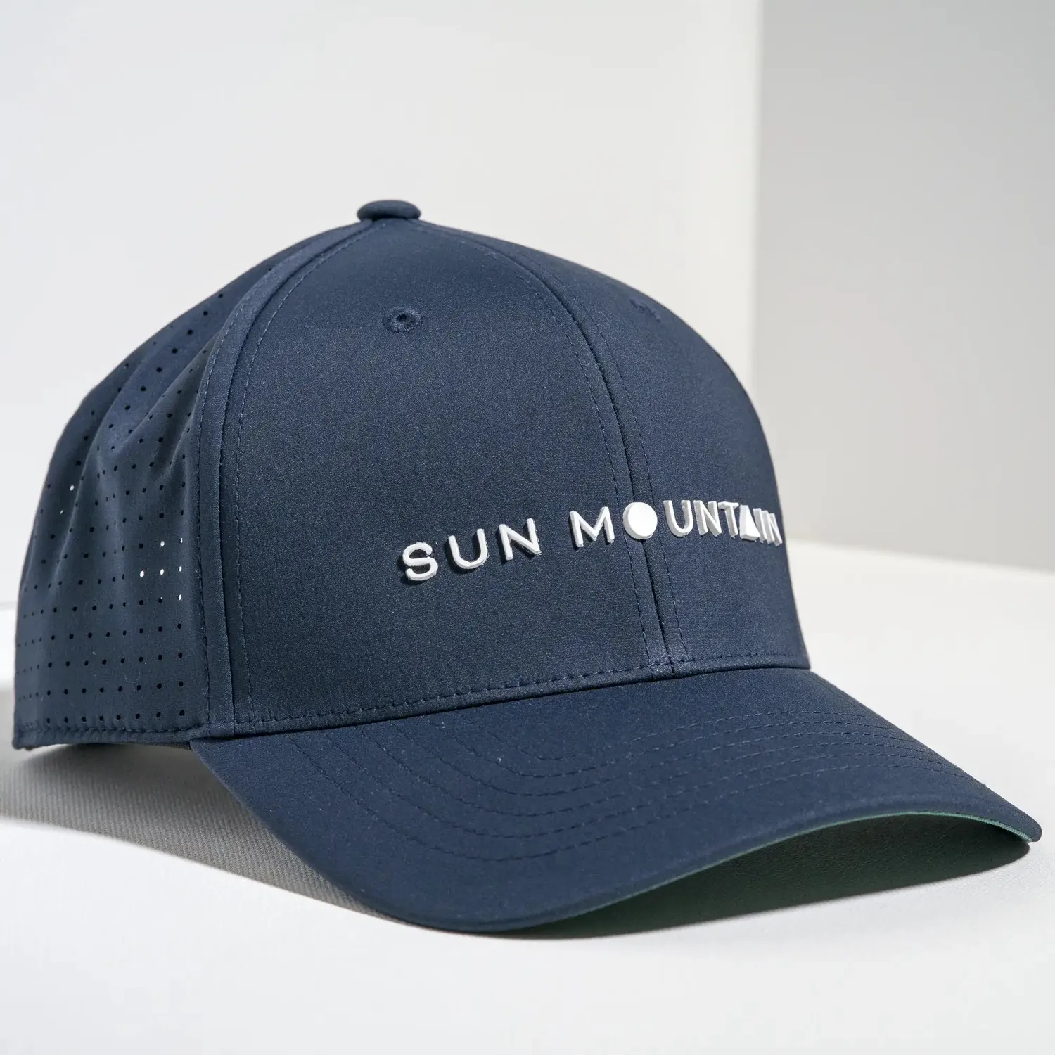 Sun Mountain Perforated Performance kšiltovka