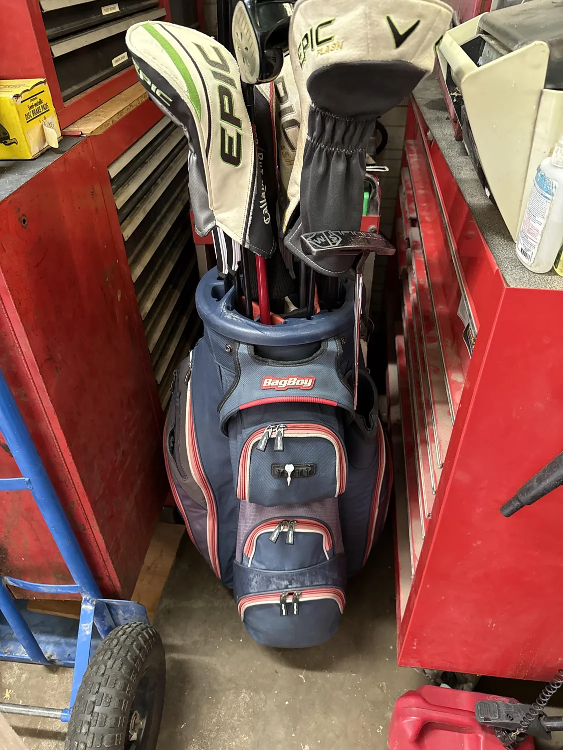 Bag Boy Revolver XP cart bag s otočnou hlavou