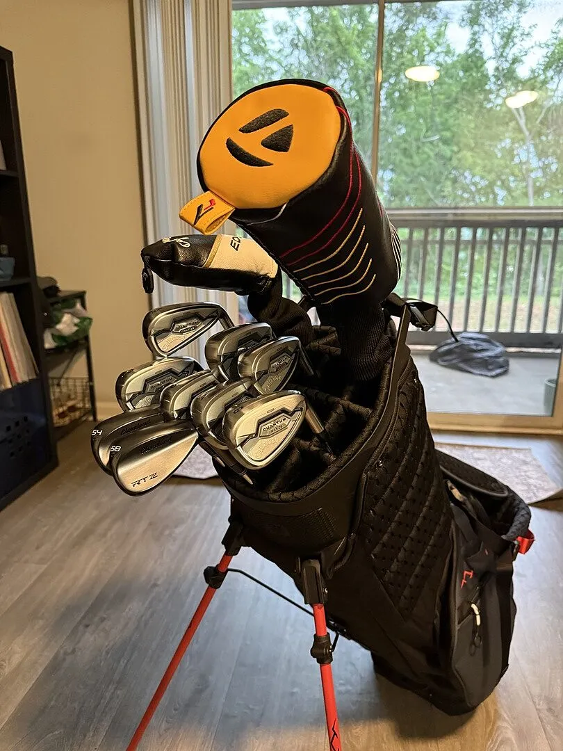 Sun Mountain Eclipse E-4.5 stand bag 14cestný
